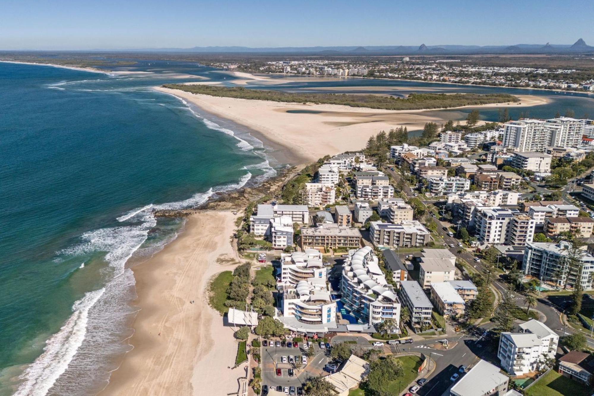 Rolling Surf Resort Caloundra Exterior photo