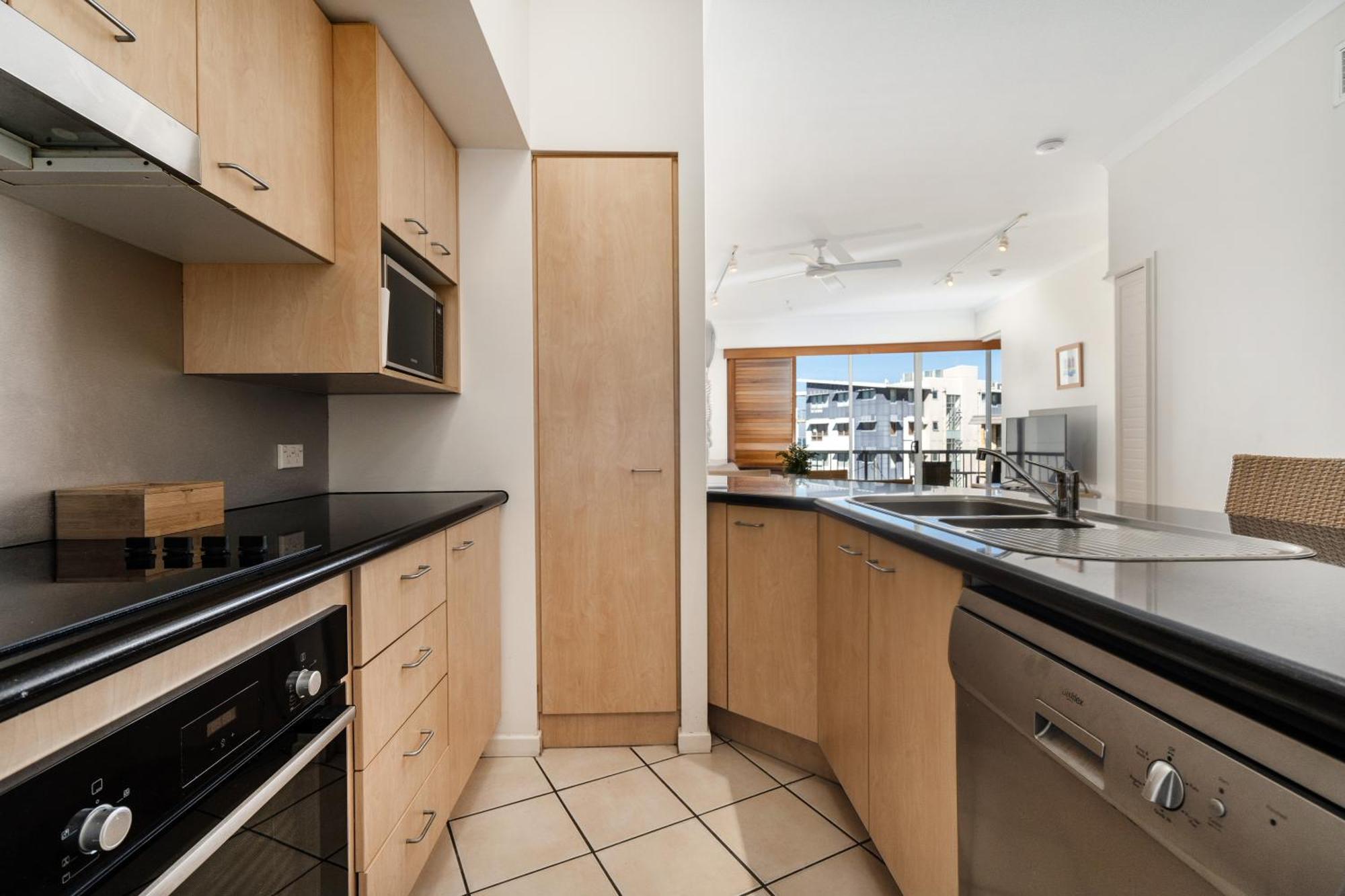Rolling Surf Resort Caloundra Room photo